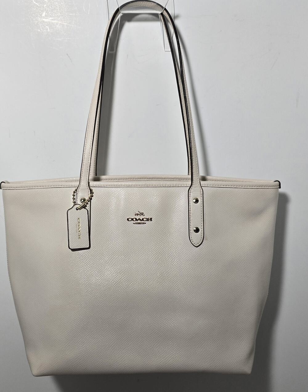 Coach City Zip Tote Chalk Pebbled Leather Shoulder Bag Gold Zip Purse Womens